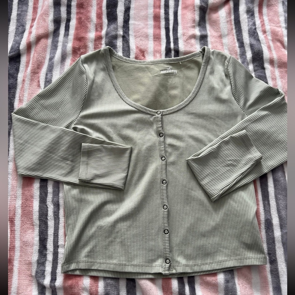 Not my color and doesnt fit